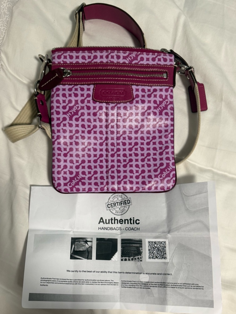 Coach 2008 Lavender logo print Crossbody in leather w/COA!! - Picture 11 of 16